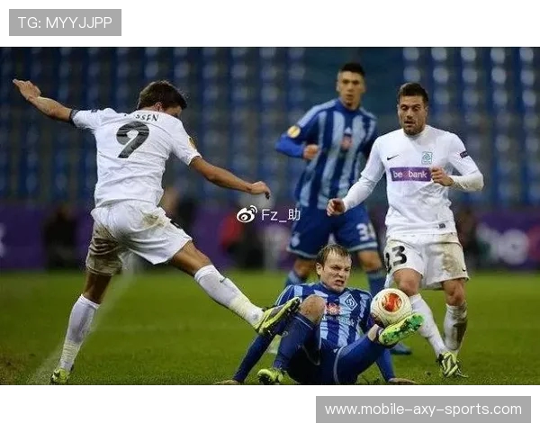 布鲁日与基迪那摩的激烈对决揭示足球战术与团队协作的精彩瞬间